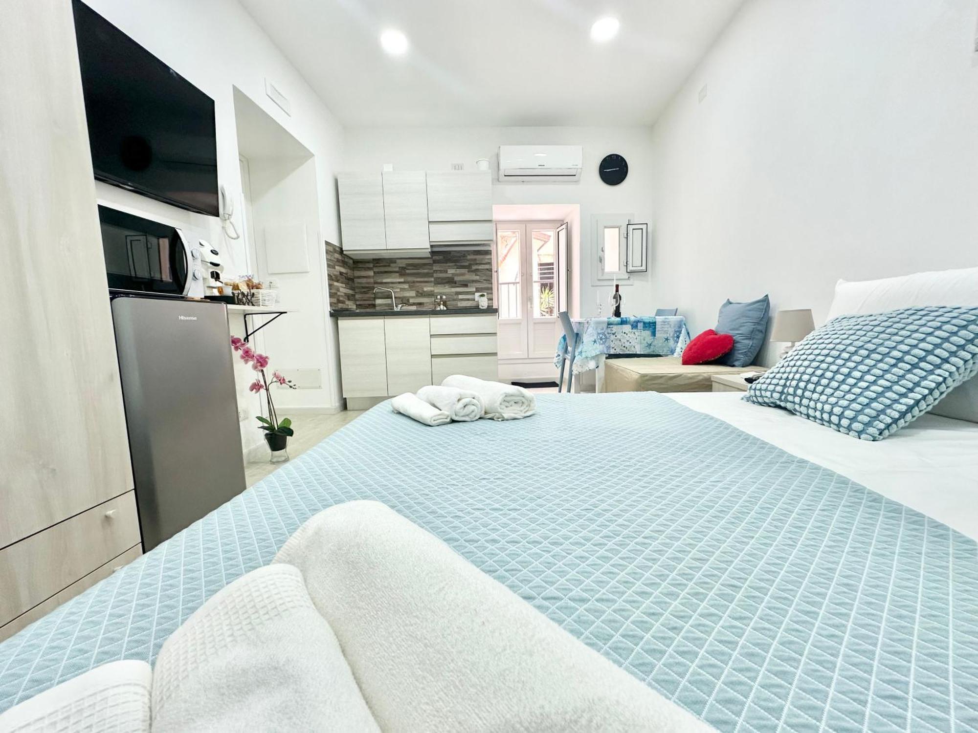 Ale & Andry House Apartment Чефалу Екстериор снимка