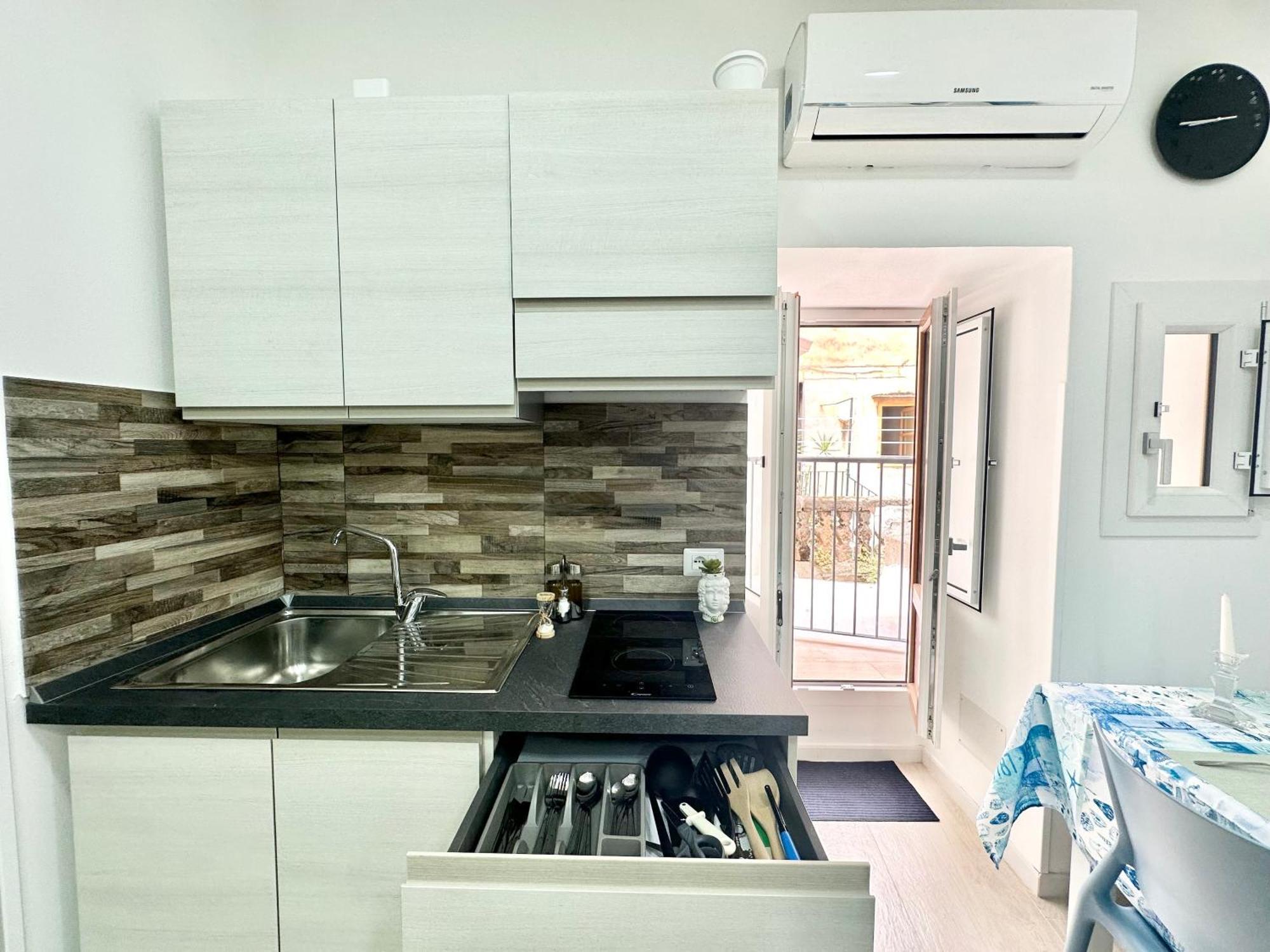 Ale & Andry House Apartment Чефалу Екстериор снимка